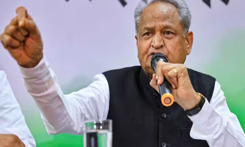 CM Gehlot का BJP पर हमला, बोले- 'इनके इशारे पर नाच रहीं ED-CBI, पीएम मोदी की उलटी गिनती शुरू'