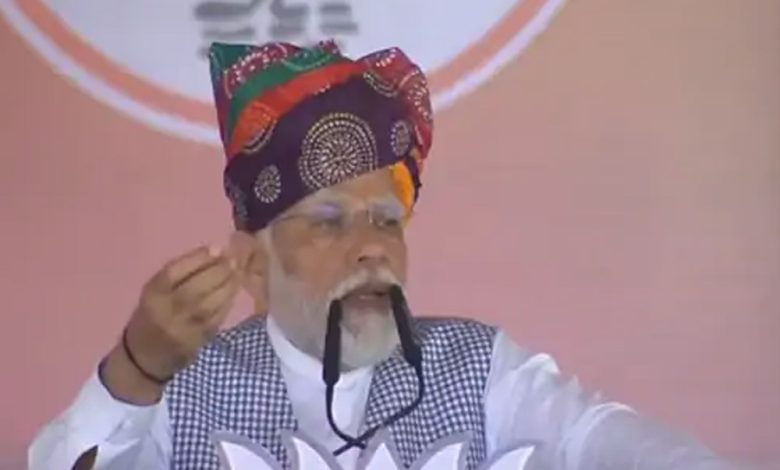 Rajasthan में थमा विधानसभा चुनाव का प्रचार, आखिरी दिन पीएम मोदी ने की सभा, सीएम ने घड़ी देखकर 7 मिनट पहले भाषण रोका