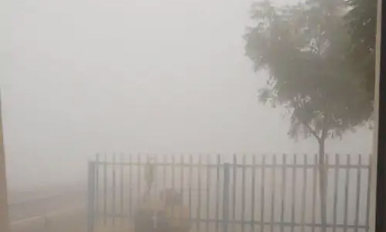 Rajasthan Weather: राजस्थान में बदला मौसम, बीकानेर-गंगानगर में हुई बारिश, जानें कब से पड़ेगी तेज ठंड