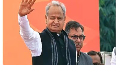 Rajasthan CM Oath Ceremony: अशोक गहलोत ने नए सीएम भजनलाल शर्मा को दी बधाई, कहा- 'आशा है कि हमारी योजनाओं को...'