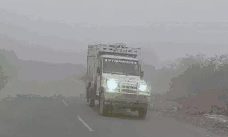 Rajasthan Weather Update: राजस्थान के 16 जिलों में छाया घना कोहरा, जयपुर में सीजन की सबसे सर्द रात