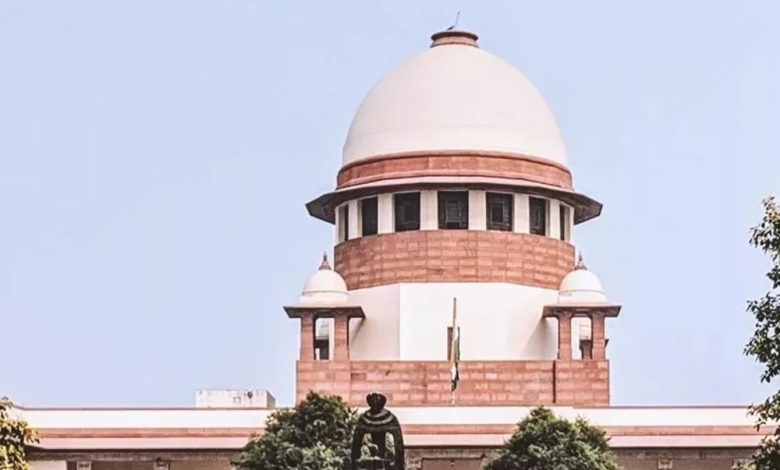 केंद्र ने चुनाव आयुक्तों की नियुक्ति मामले पर Supreme Court में दिया जवाब, कहा- 'राजनीतिक विवाद खड़ा करना है याचिका का मकसद'